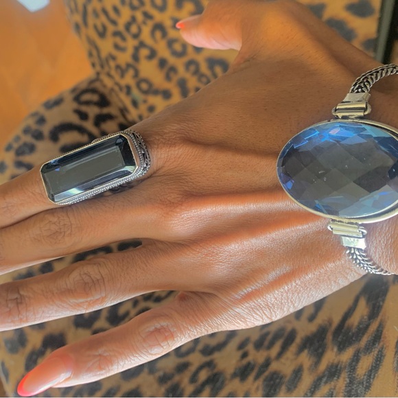 This item is being sold - Picture 2 of 12